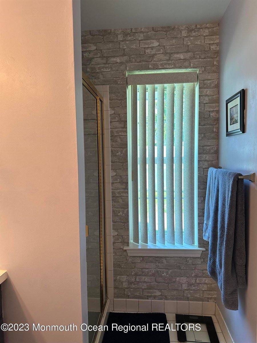 1703 Ridgeview Court, Parlin, NJ 08859