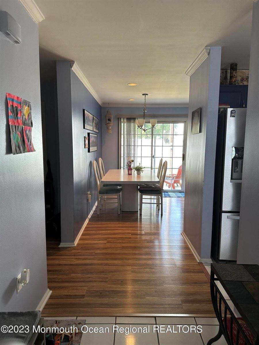 1703 Ridgeview Court, Parlin, NJ 08859