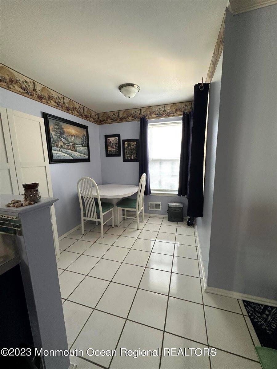 1703 Ridgeview Court, Parlin, NJ 08859