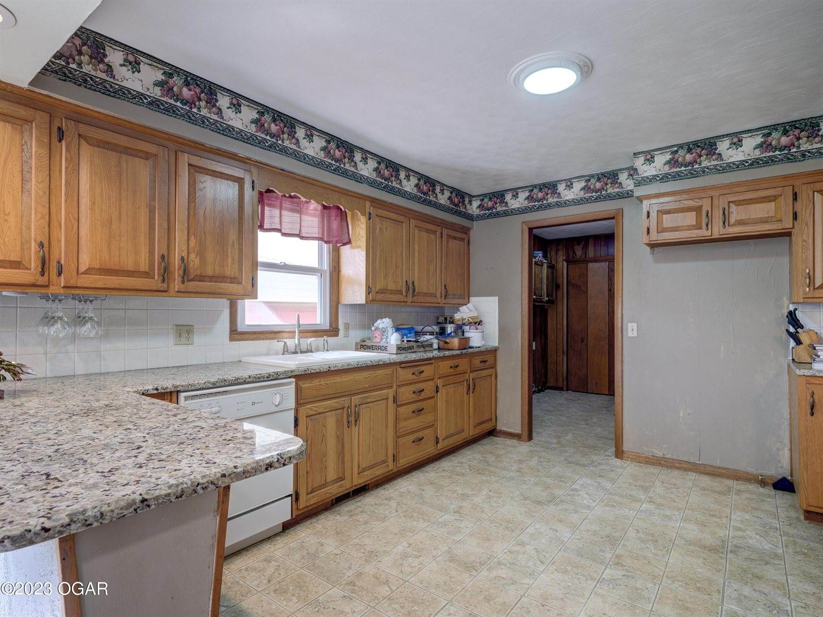 405 Valley Drive, Purdy, MO 65734