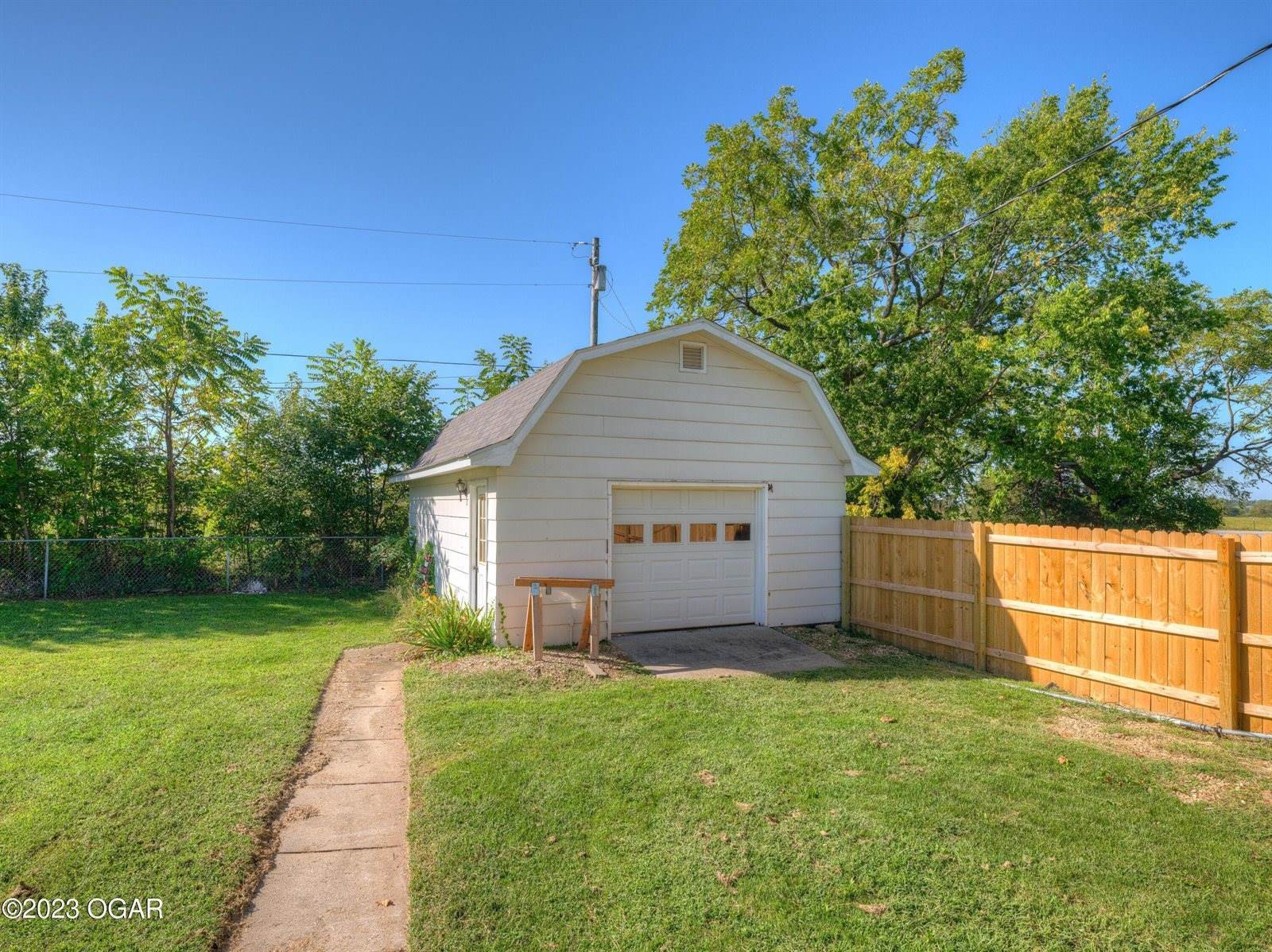 405 Valley Drive, Purdy, MO 65734