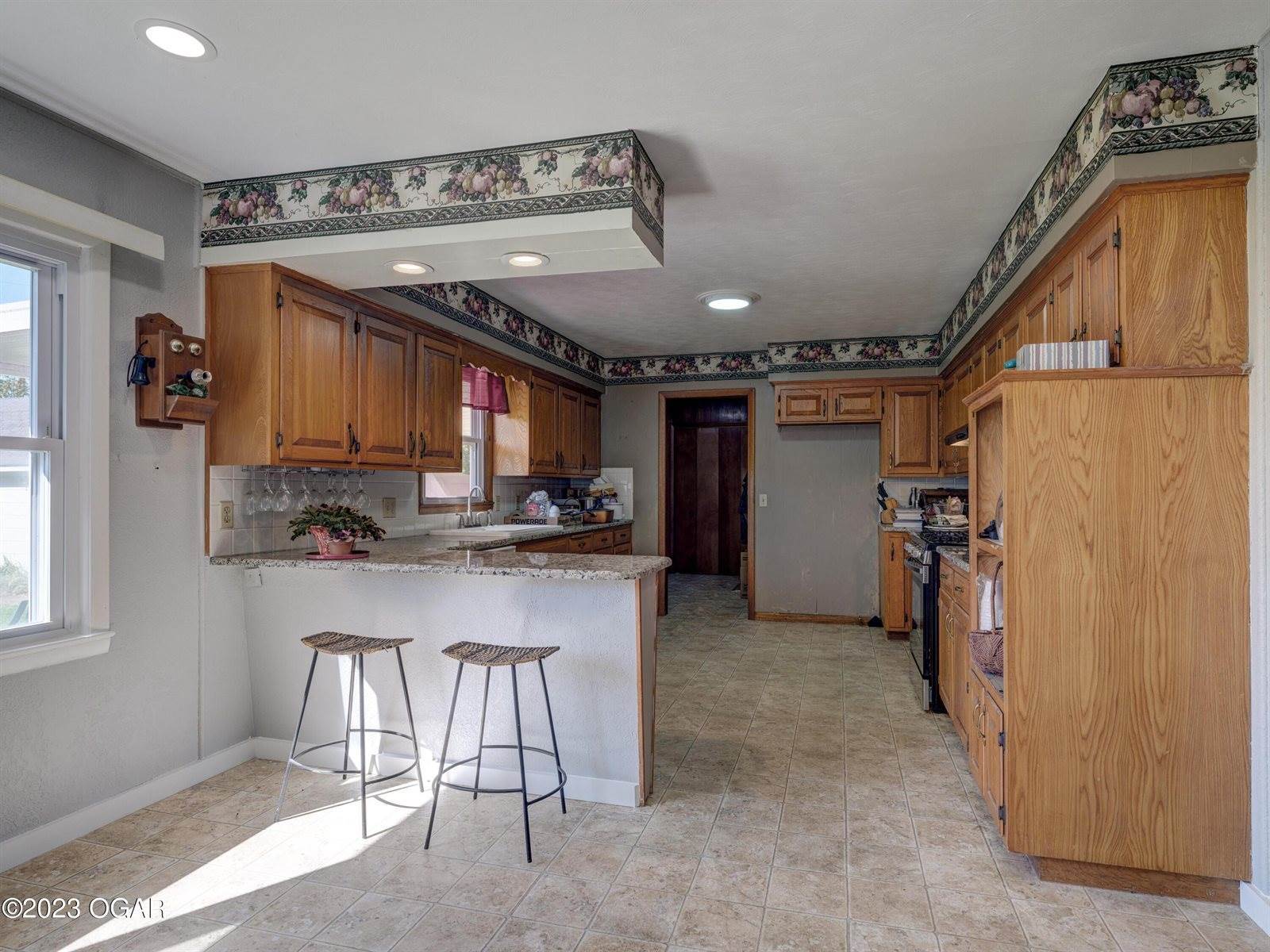 405 Valley Drive, Purdy, MO 65734