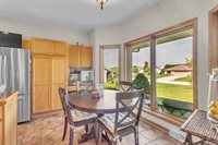 3929 E Greenway Dr, Oak Creek, WI 53154