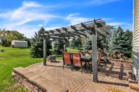 3929 E Greenway Dr, Oak Creek, WI 53154