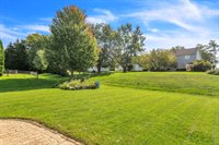 3929 E Greenway Dr, Oak Creek, WI 53154