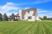 3929 E Greenway Dr, Oak Creek, WI 53154