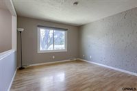 8106 Wildewood Drive, Ralston, NE 68127