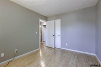 8106 Wildewood Drive, Ralston, NE 68127