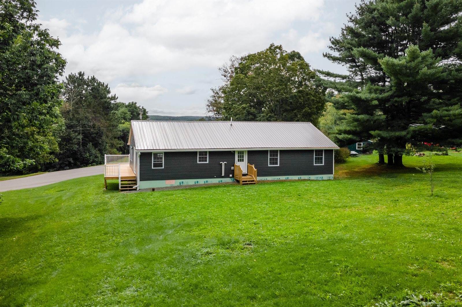 852 Clark Road, Plymouth, ME 04969