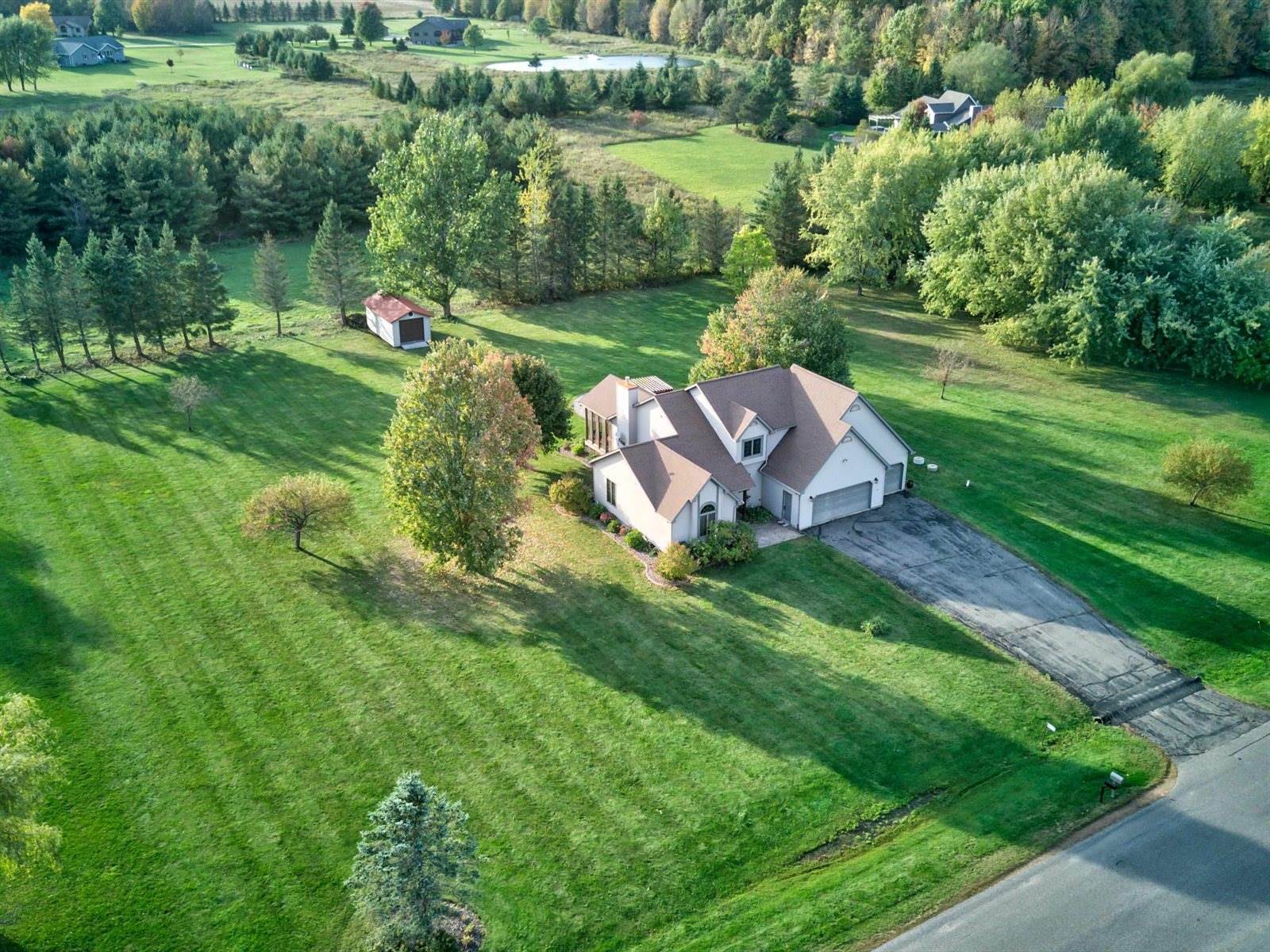 11985 Roberta Lane, Marshfield, WI 54449