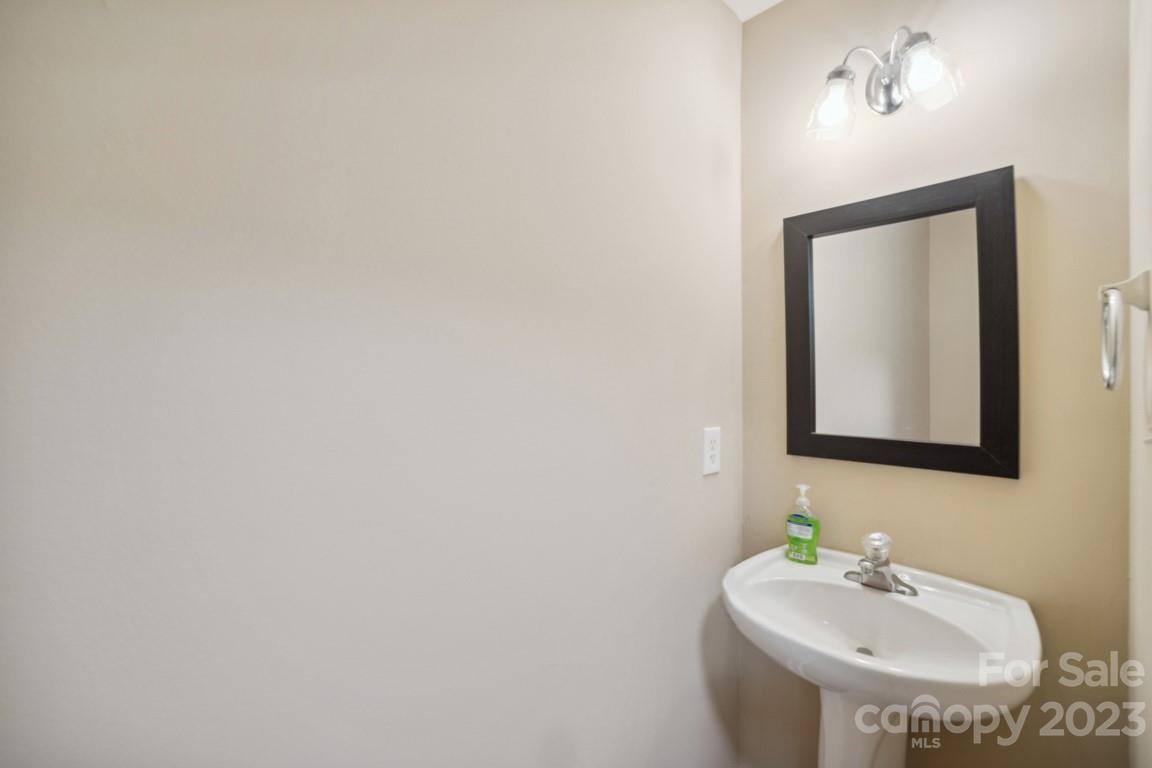 2737 Amber Crest Drive, Gastonia, NC 28052