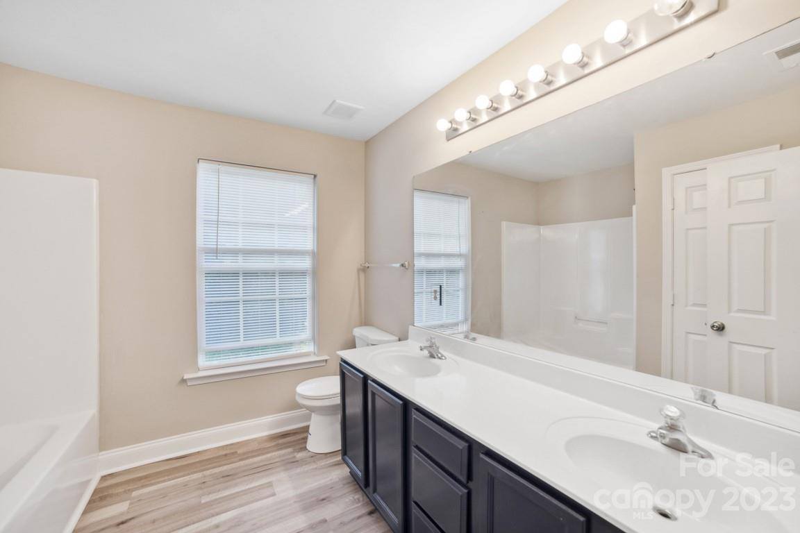 2737 Amber Crest Drive, Gastonia, NC 28052