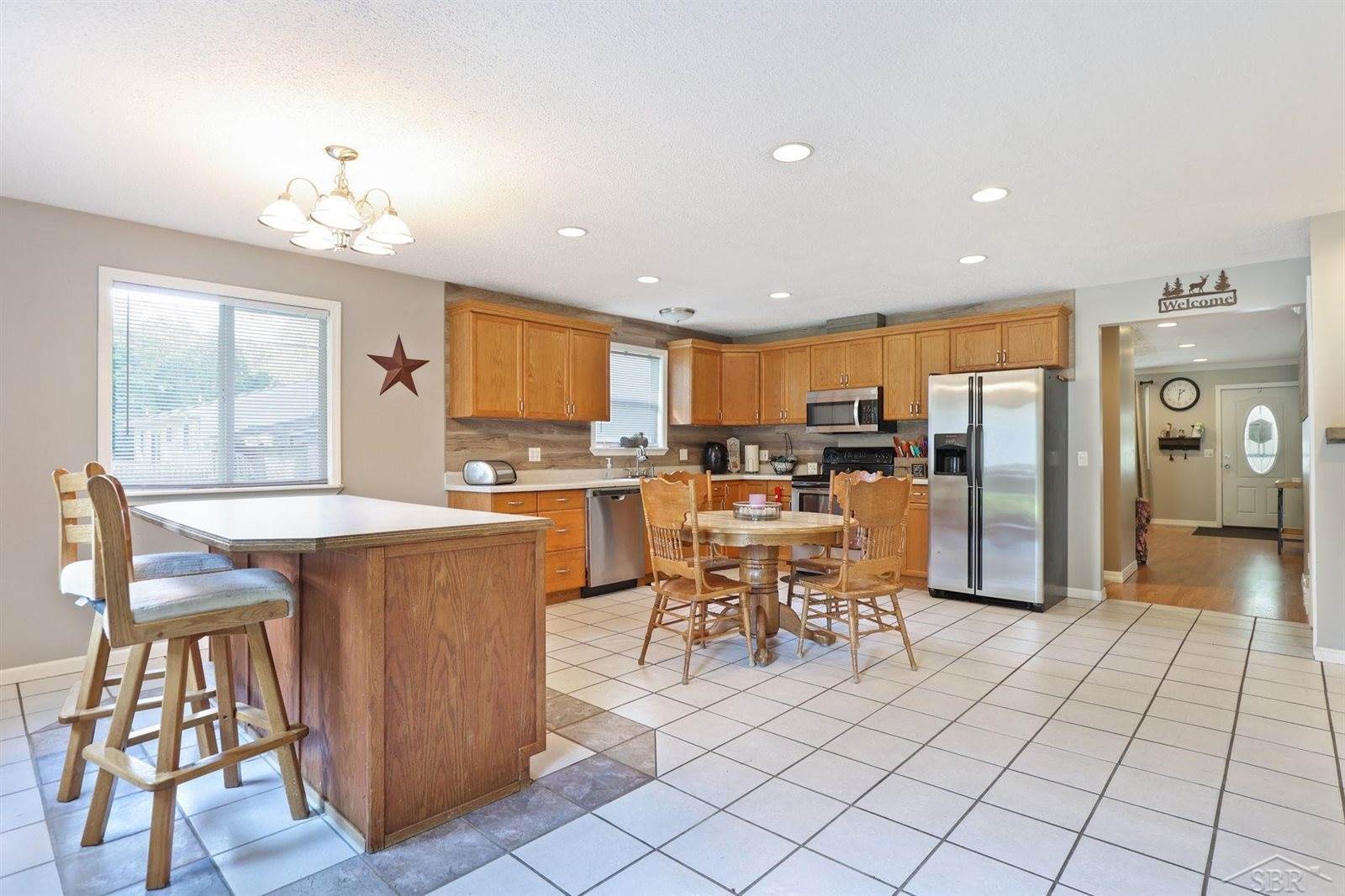 208 Coal Street, Saint Charles, MI 48655