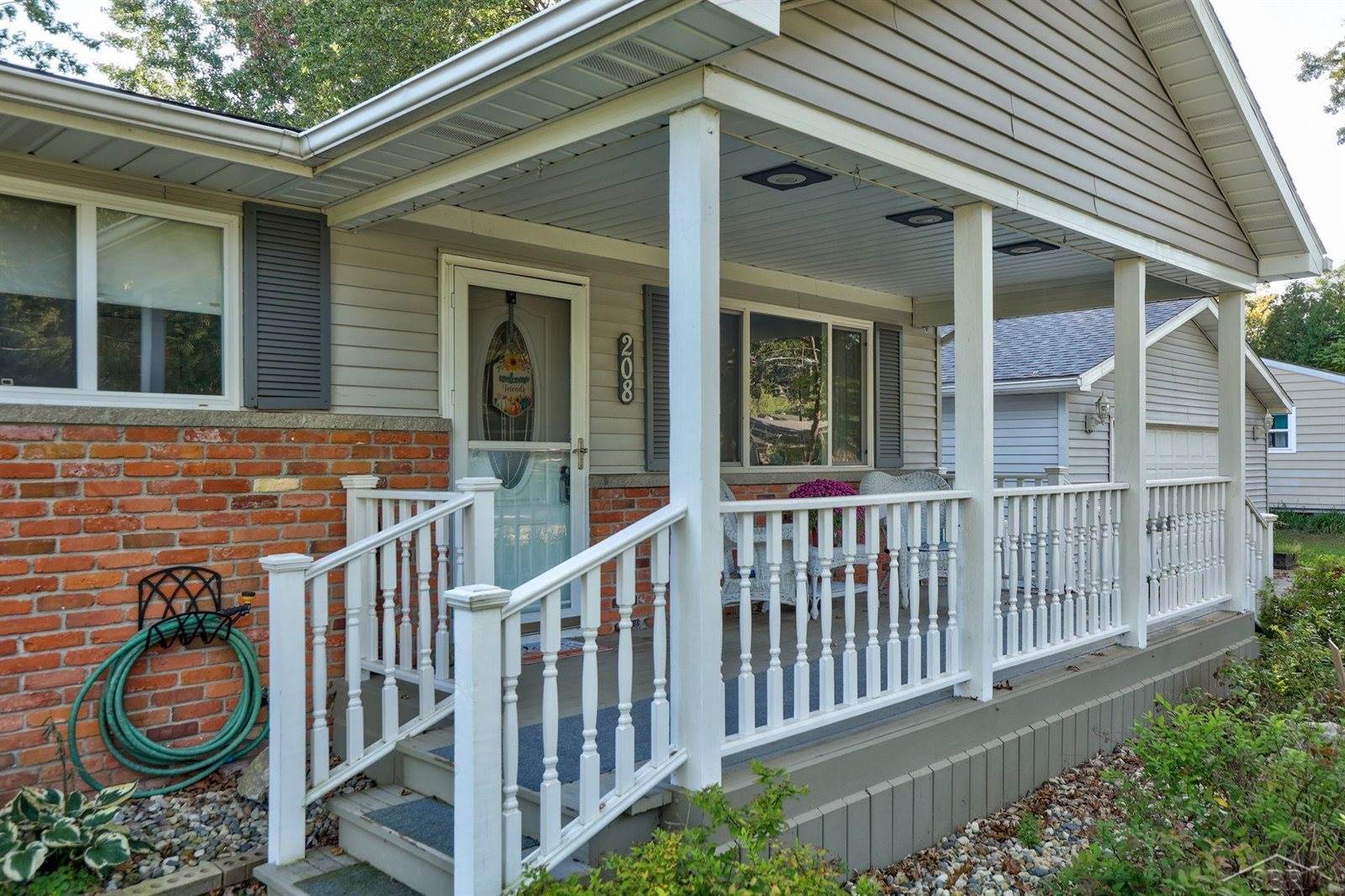 208 Coal Street, Saint Charles, MI 48655