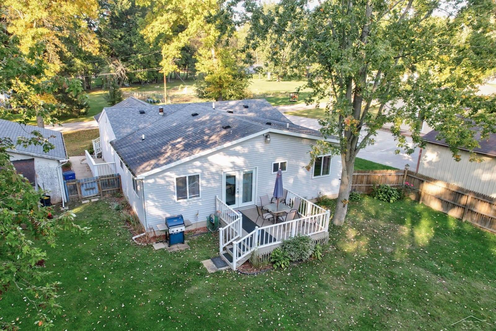 208 Coal Street, Saint Charles, MI 48655