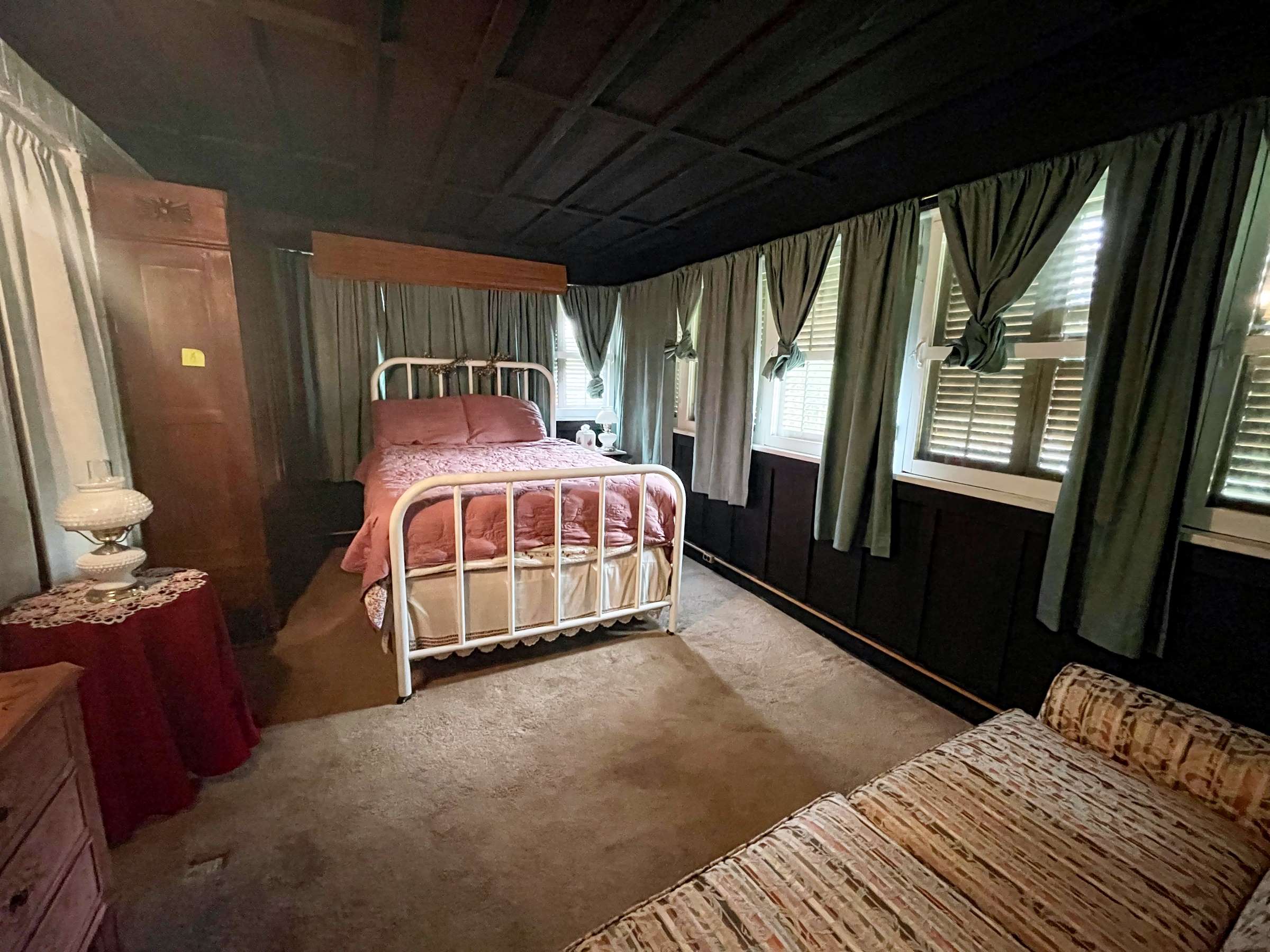 1444 S Center St, Terre Haute, IN 47802