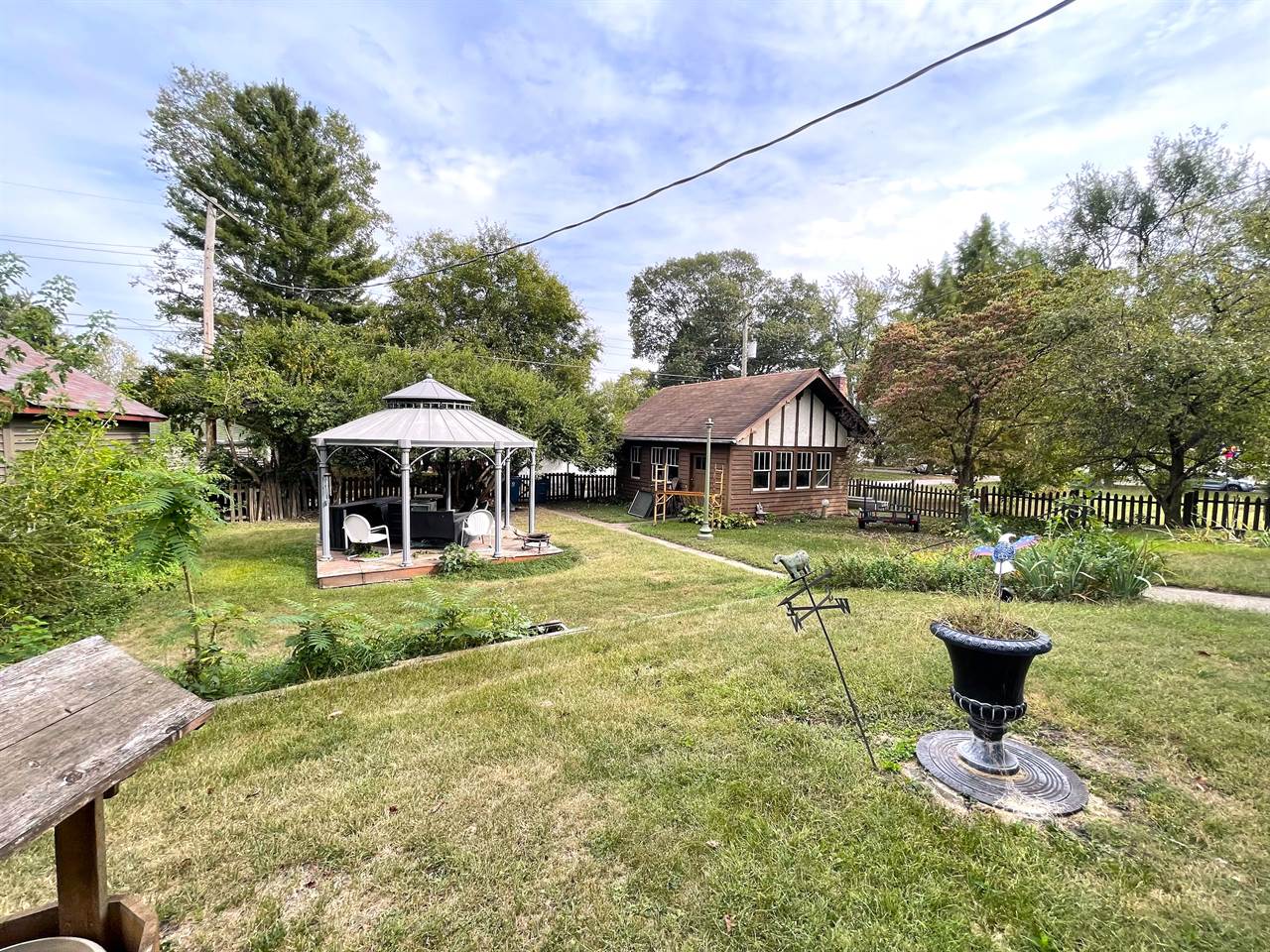 1444 S Center St, Terre Haute, IN 47802