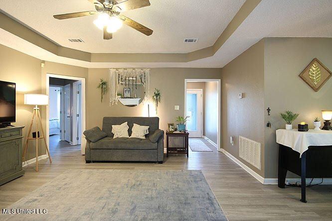 11525 Bayou Place, Ocean Springs, MS 39564