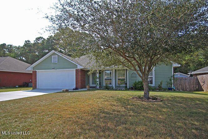 11525 Bayou Place, Ocean Springs, MS 39564
