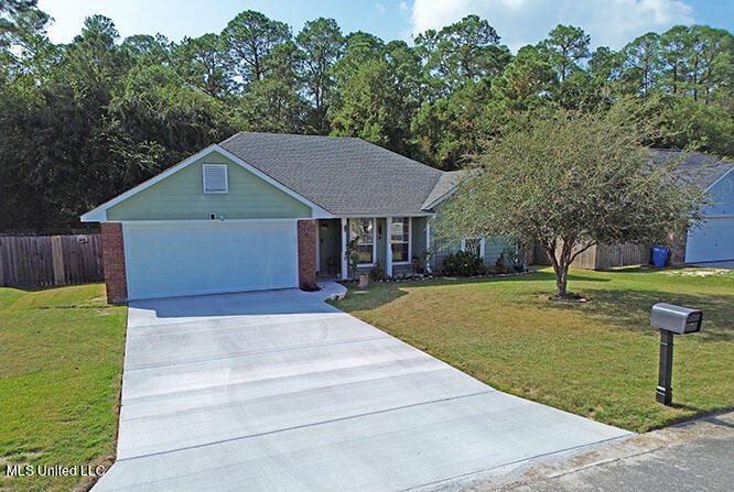 11525 Bayou Place, Ocean Springs, MS 39564
