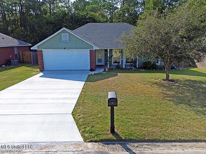11525 Bayou Place, Ocean Springs, MS 39564