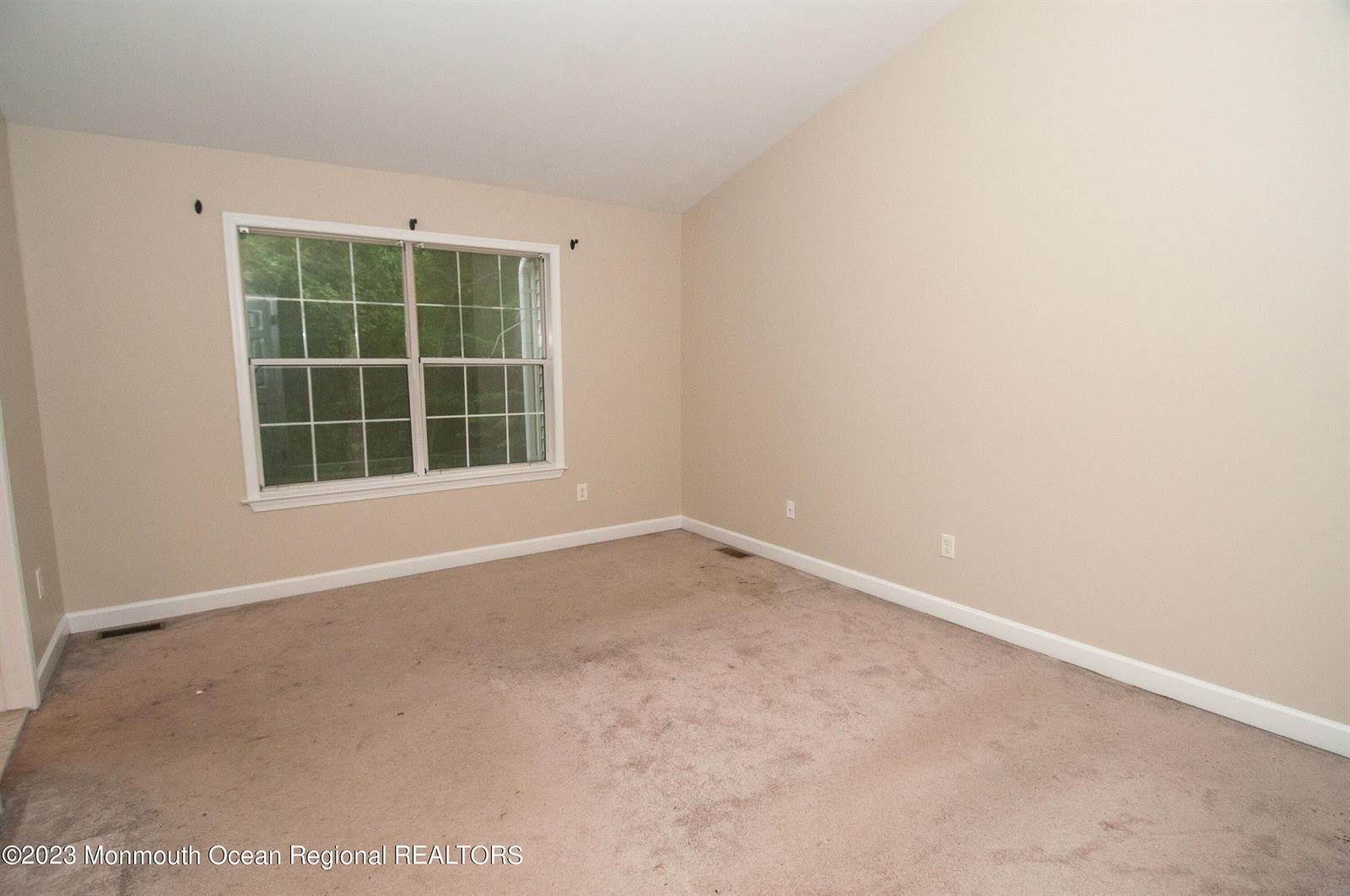 517 Laurelwood Court, Howell, NJ 07731