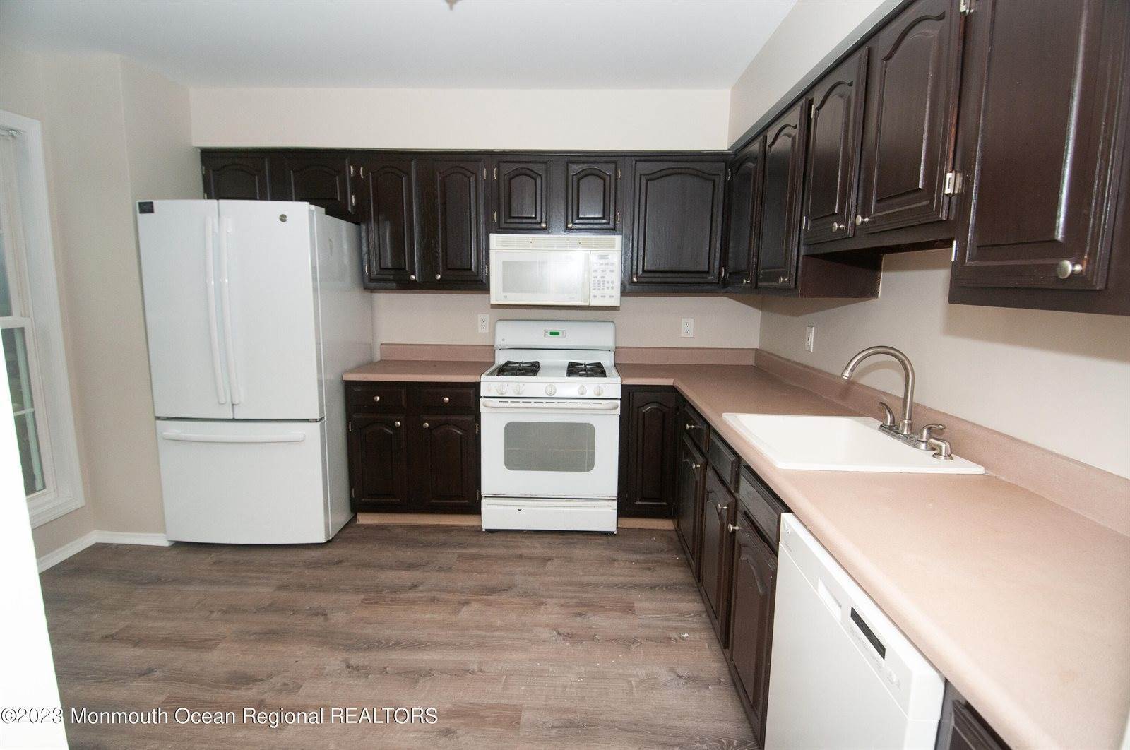 517 Laurelwood Court, Howell, NJ 07731