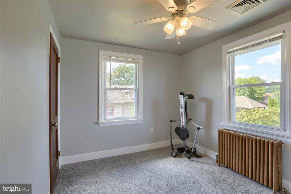 129 East Portland Street, Mechanicsburg, PA 17055