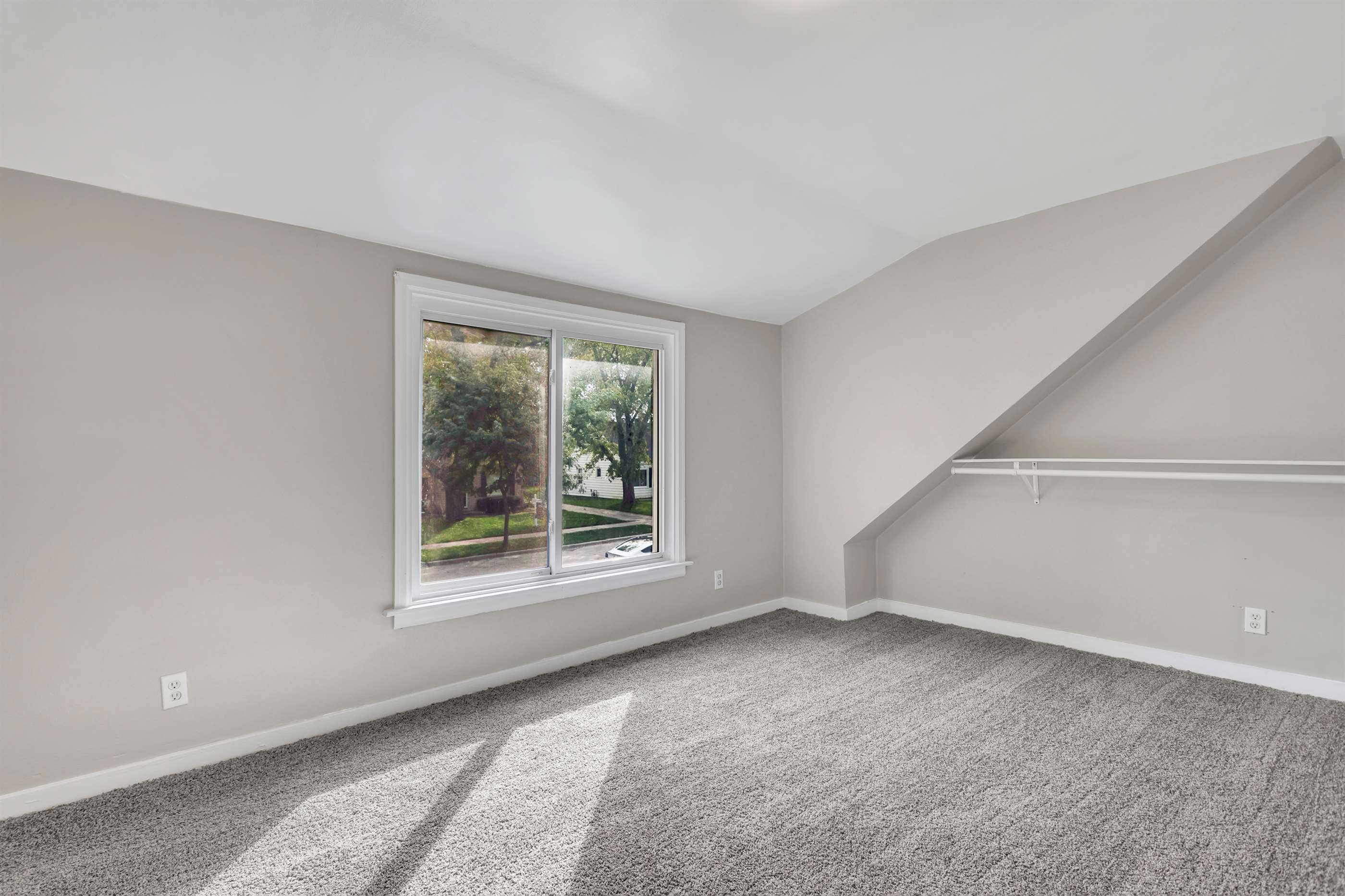 4035 N 83rd St, Milwaukee, WI 53222