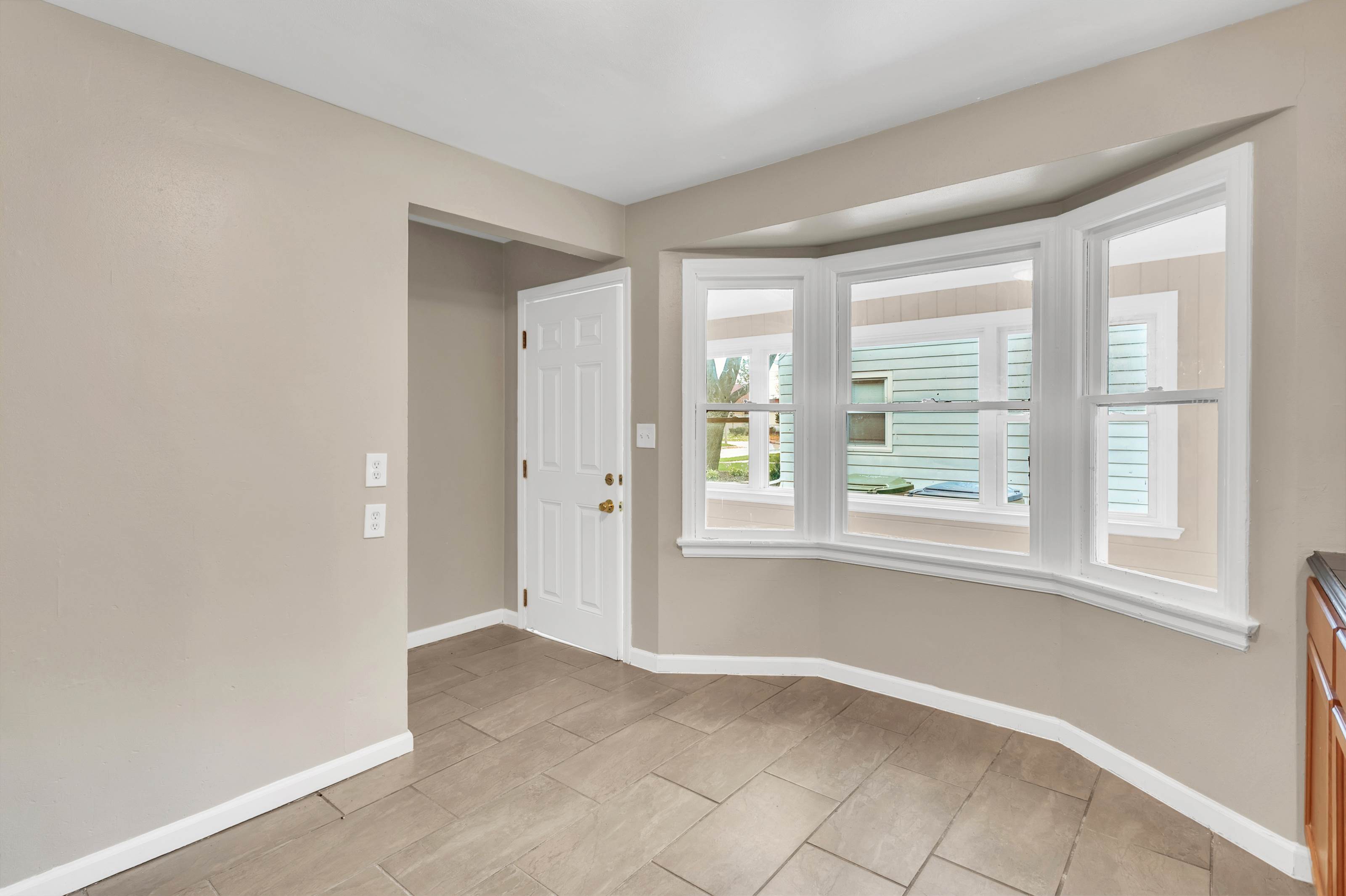 4035 N 83rd St, Milwaukee, WI 53222