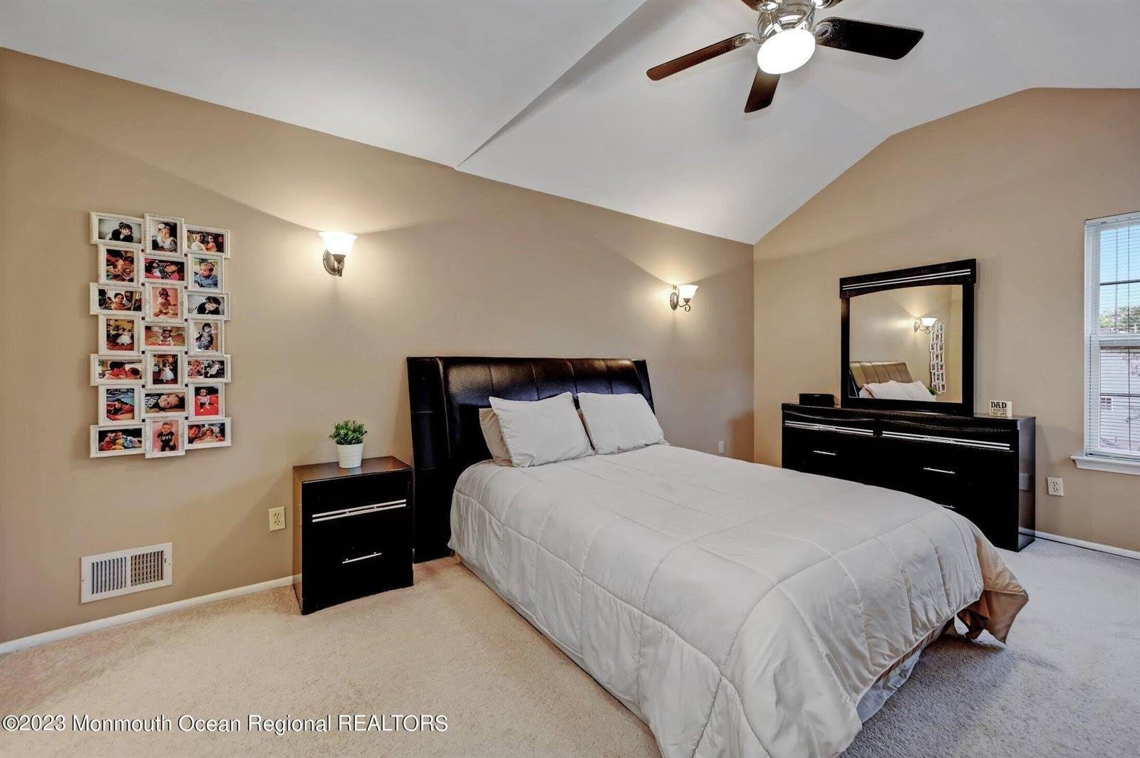 32 Atrium Way, Manalapan, NJ 07726