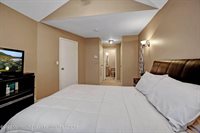 32 Atrium Way, Manalapan, NJ 07726