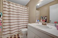 32 Atrium Way, Manalapan, NJ 07726