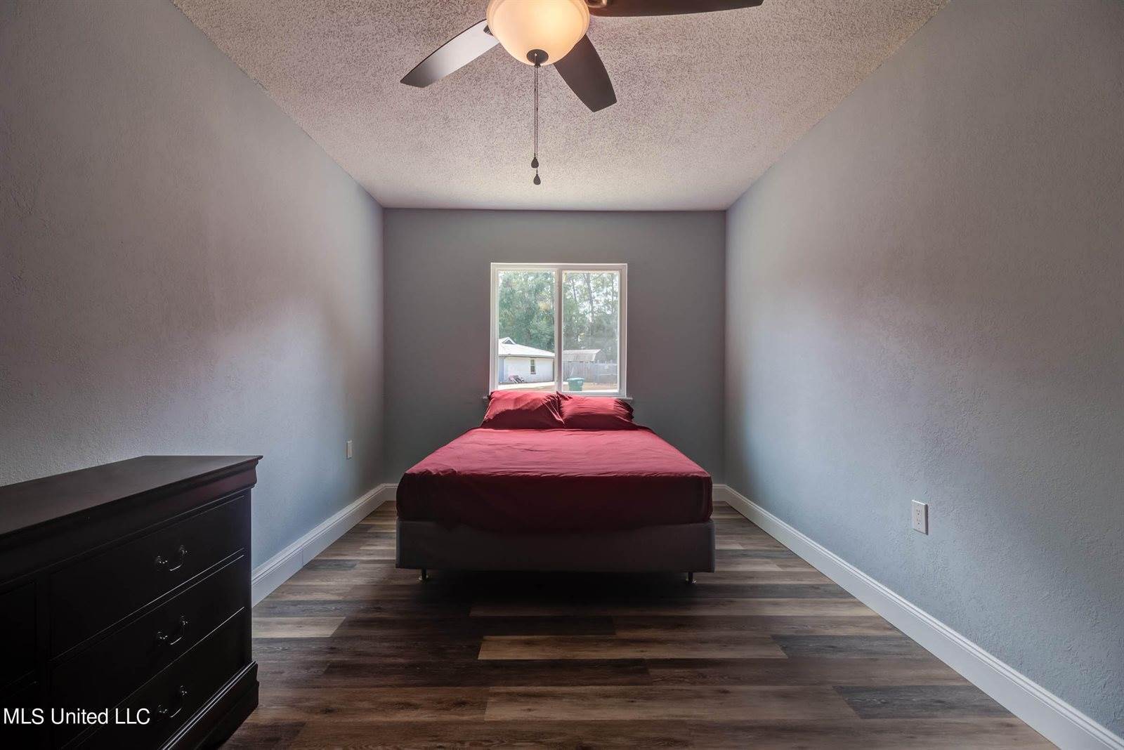 2100 Pamela Drive, Gautier, MS 39553