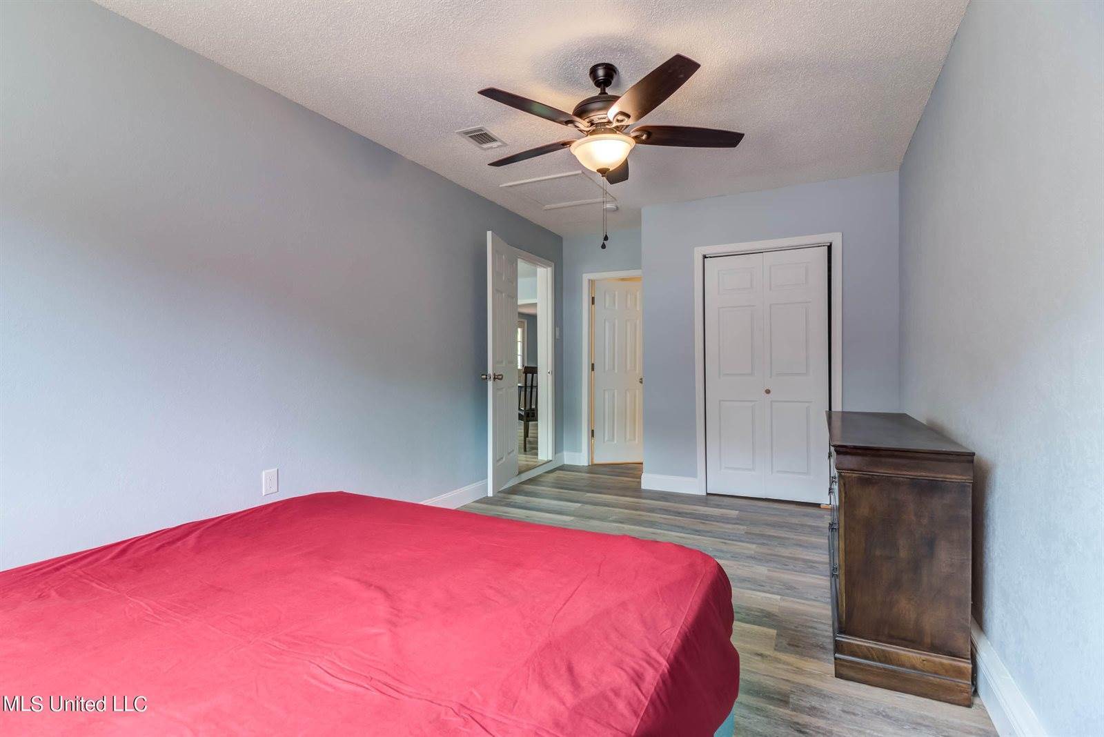 2100 Pamela Drive, Gautier, MS 39553