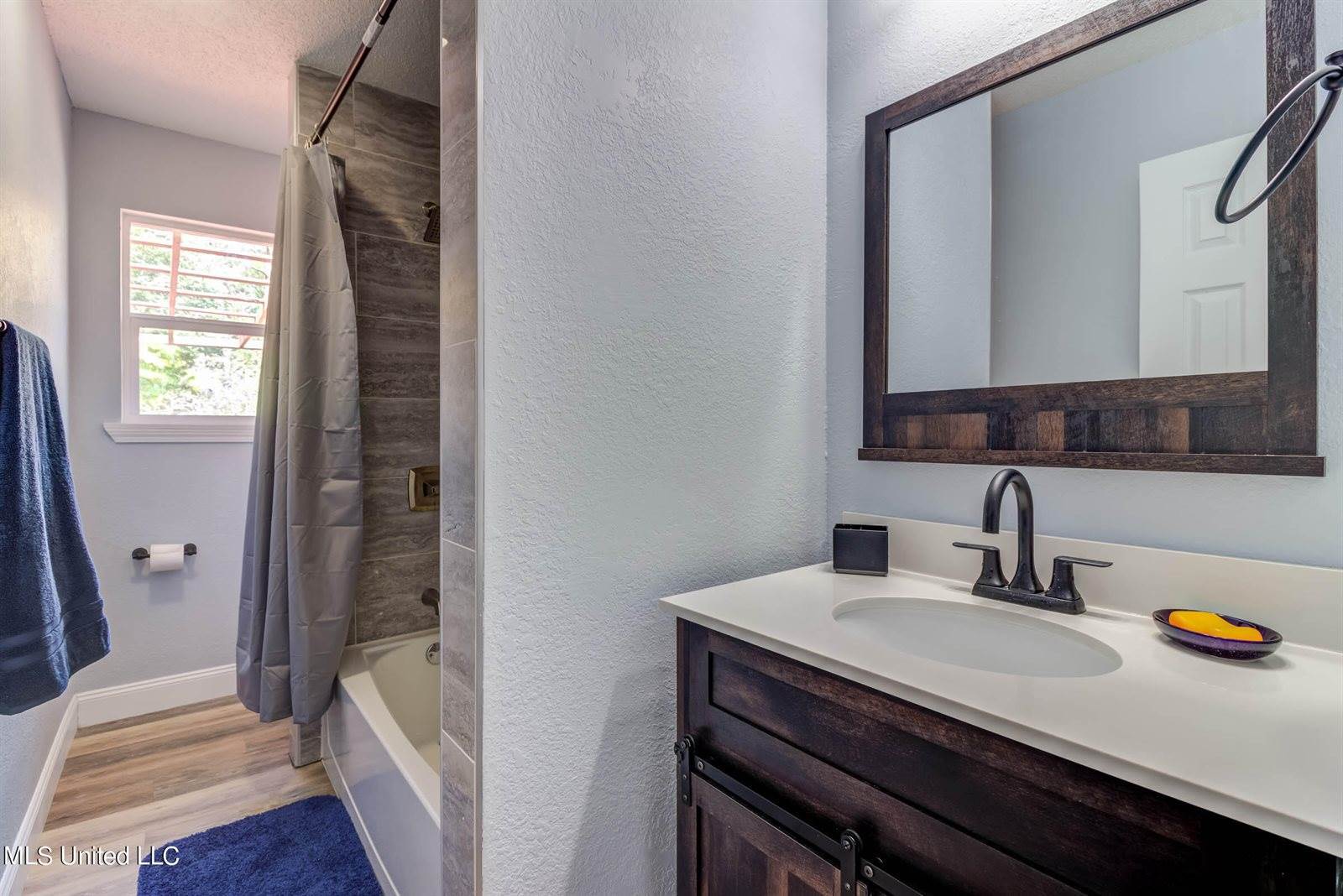 2100 Pamela Drive, Gautier, MS 39553