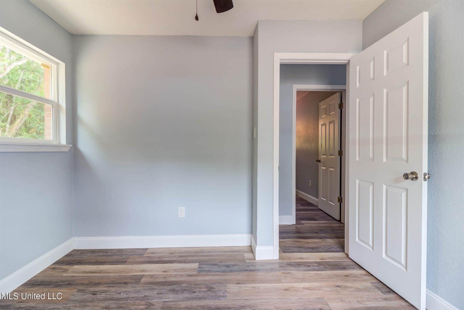 2100 Pamela Drive, Gautier, MS 39553