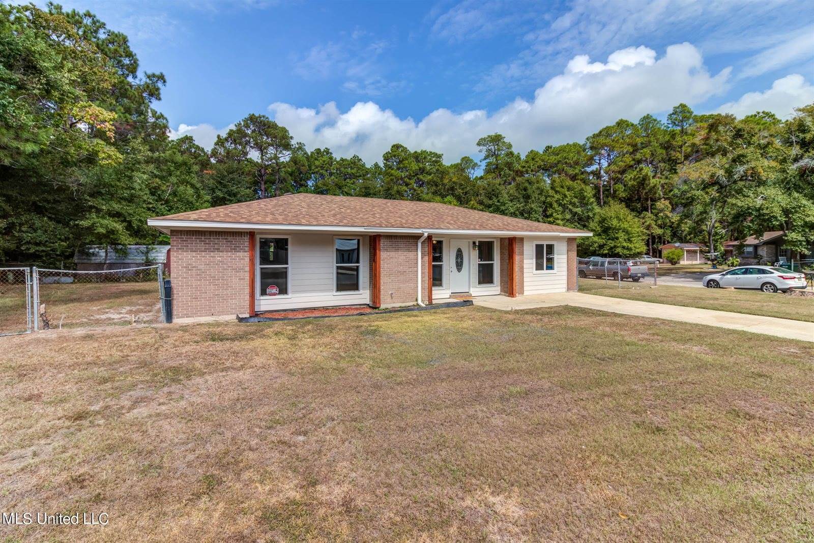 2100 Pamela Drive, Gautier, MS 39553