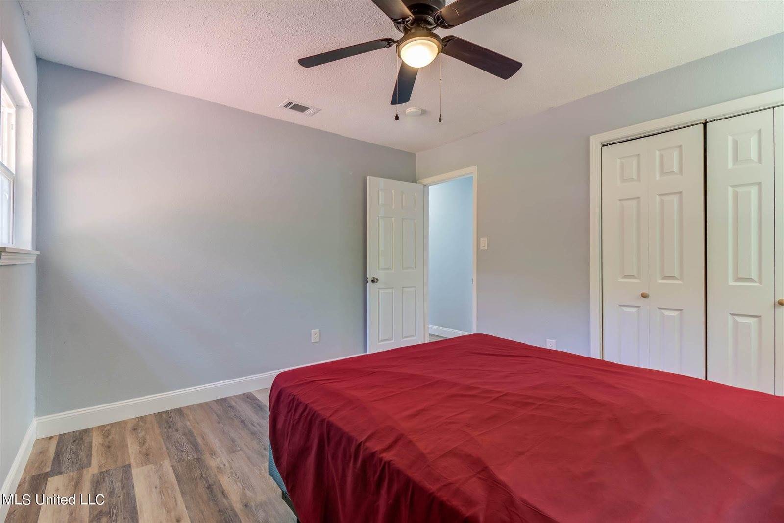 2100 Pamela Drive, Gautier, MS 39553