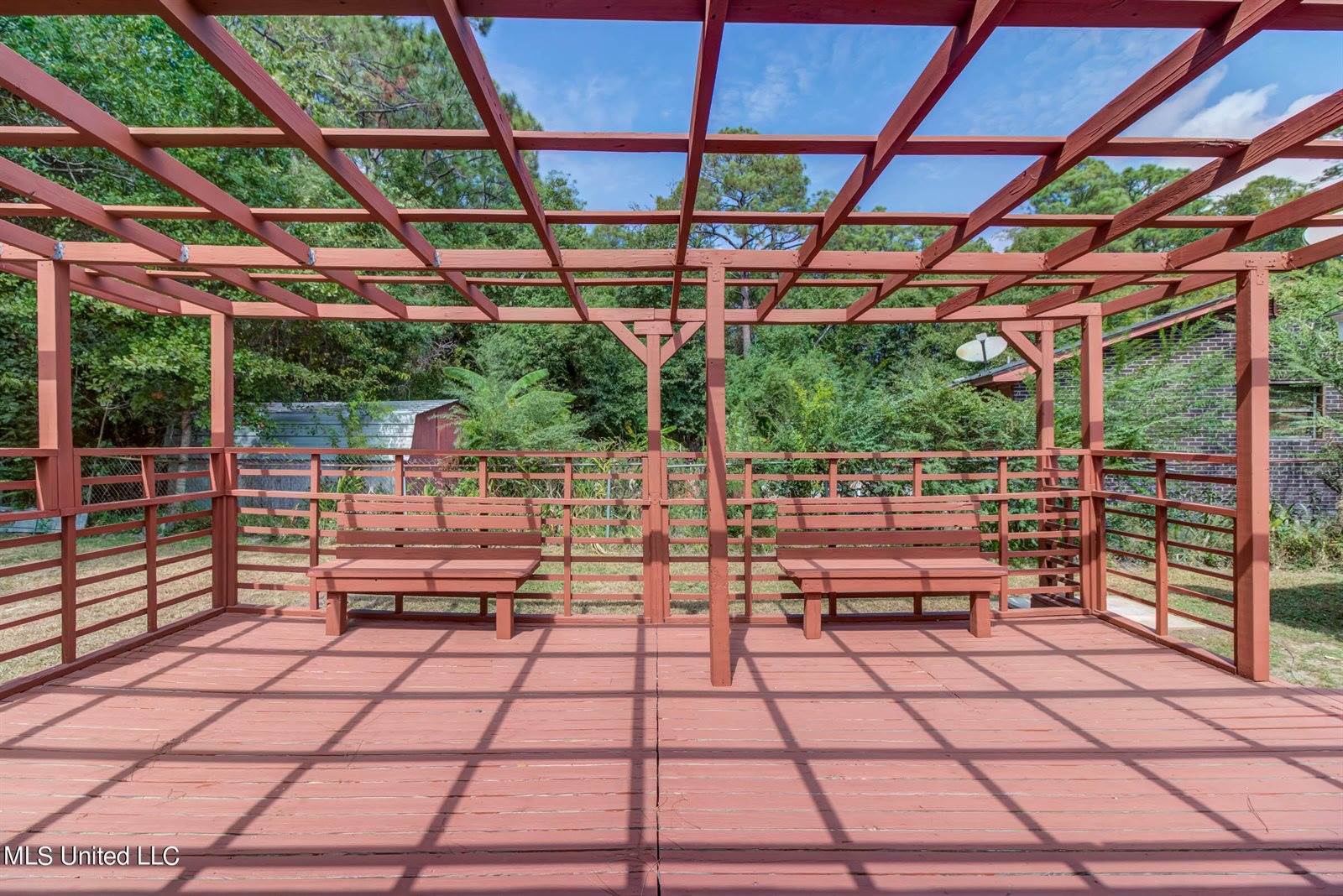 2100 Pamela Drive, Gautier, MS 39553