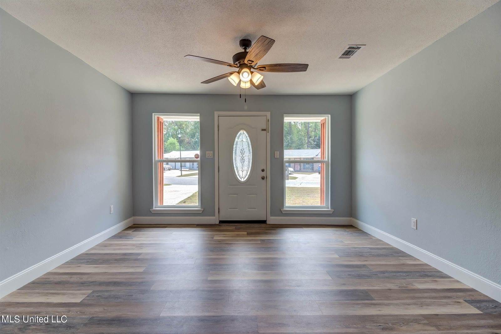 2100 Pamela Drive, Gautier, MS 39553