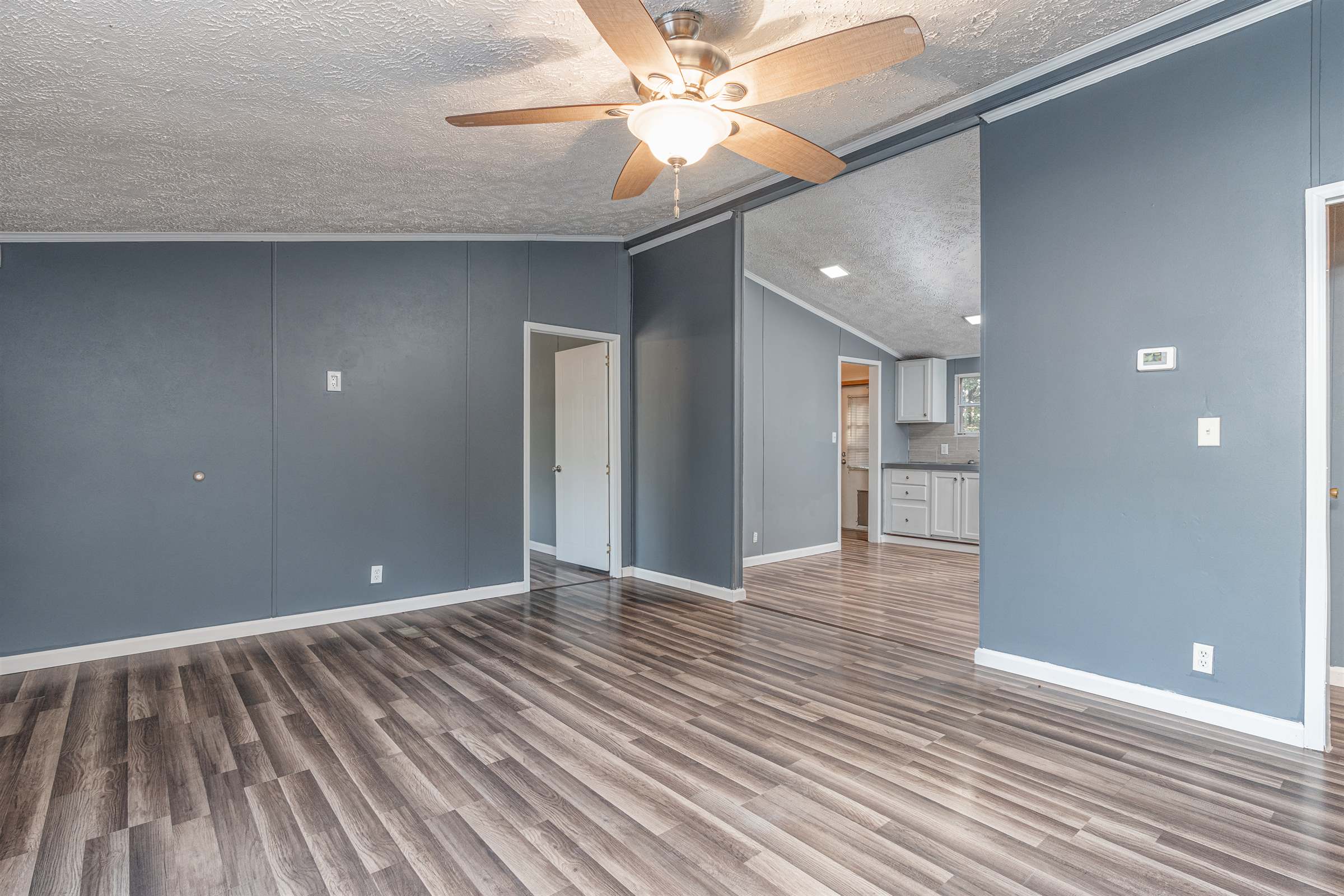 626 Old Barnwell, West Columbia, SC 29170