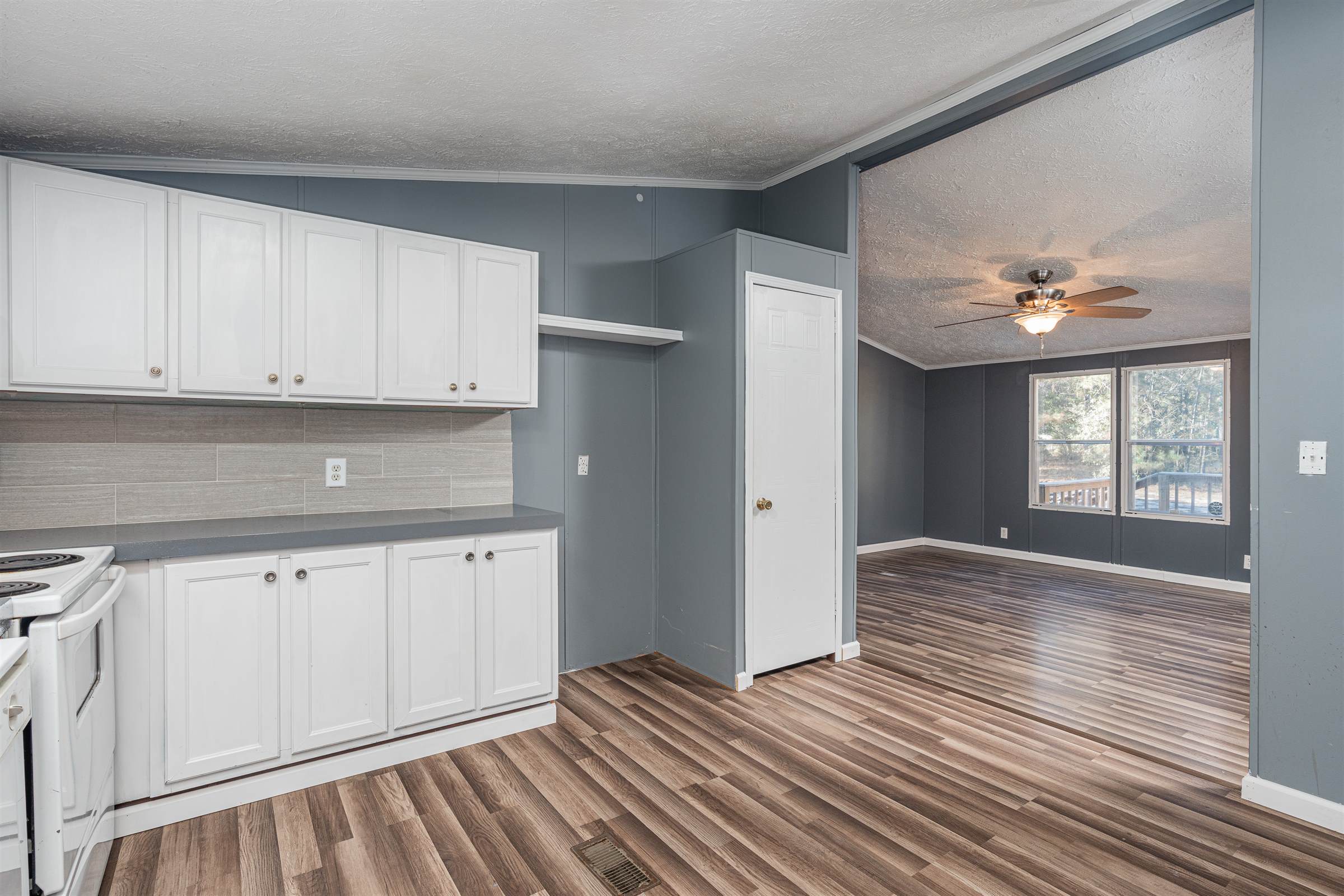 626 Old Barnwell, West Columbia, SC 29170