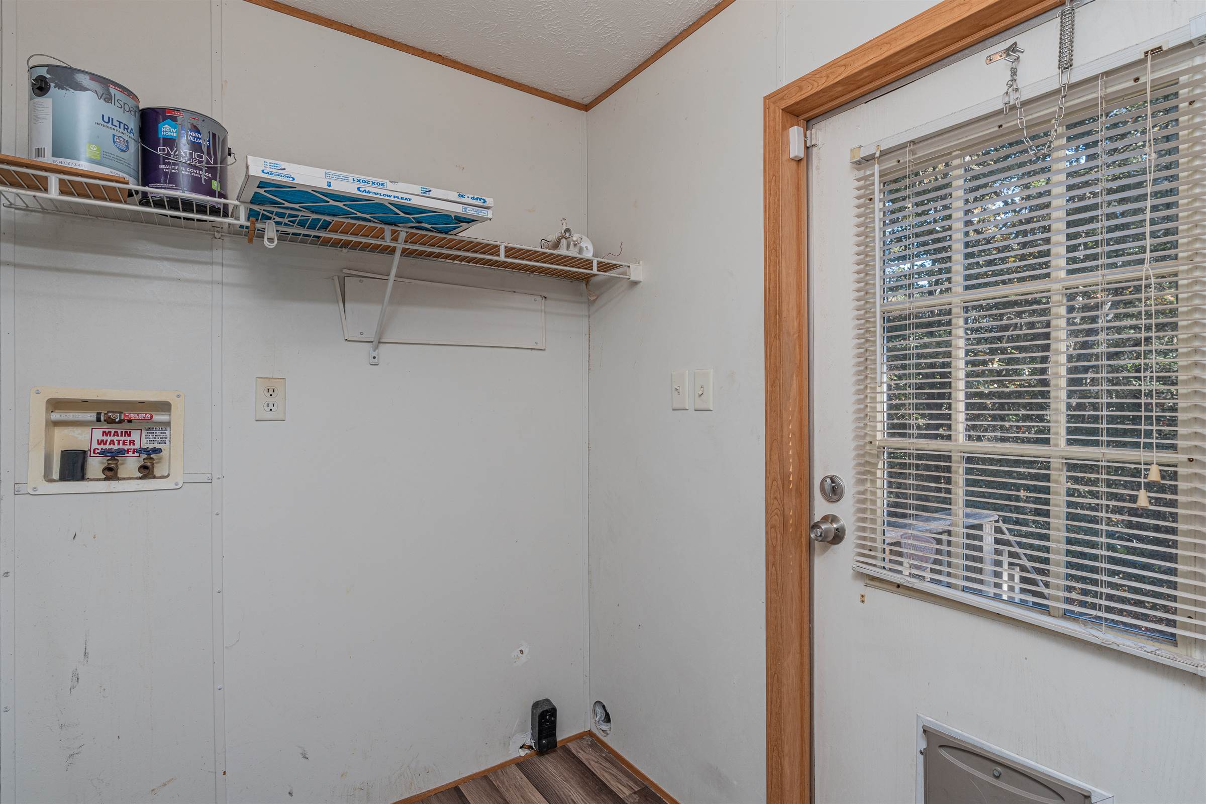 626 Old Barnwell, West Columbia, SC 29170