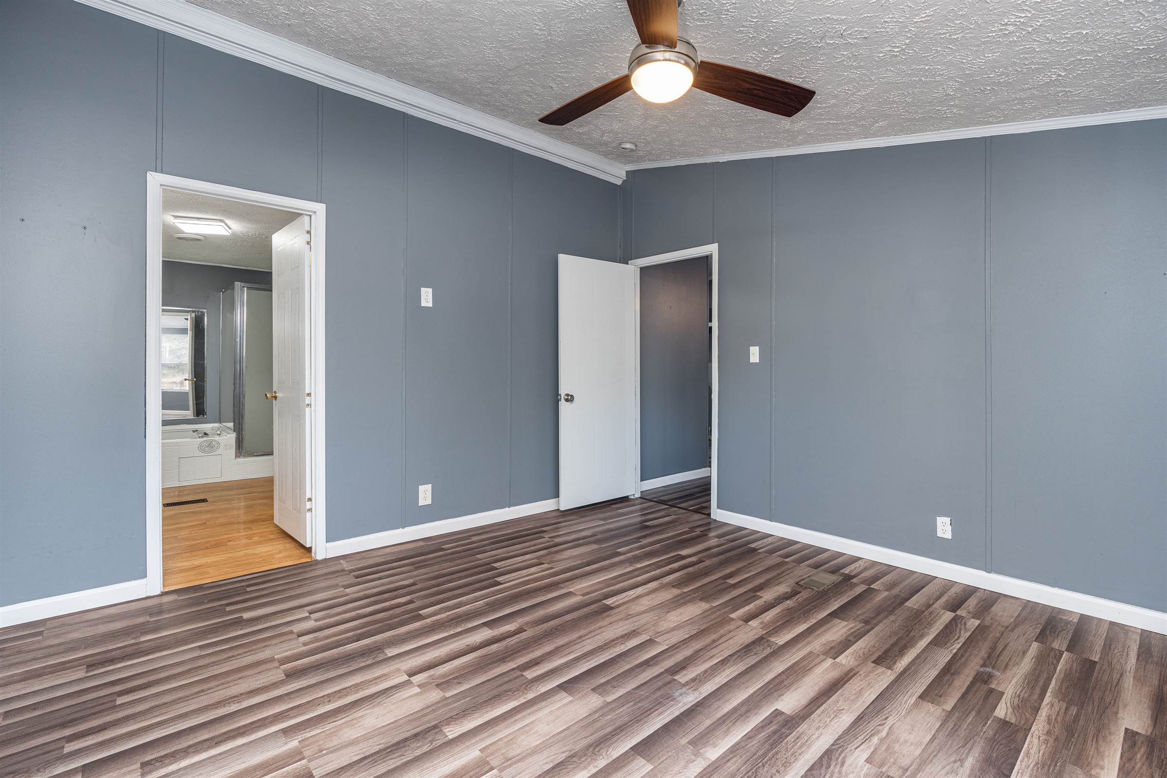 626 Old Barnwell, West Columbia, SC 29170