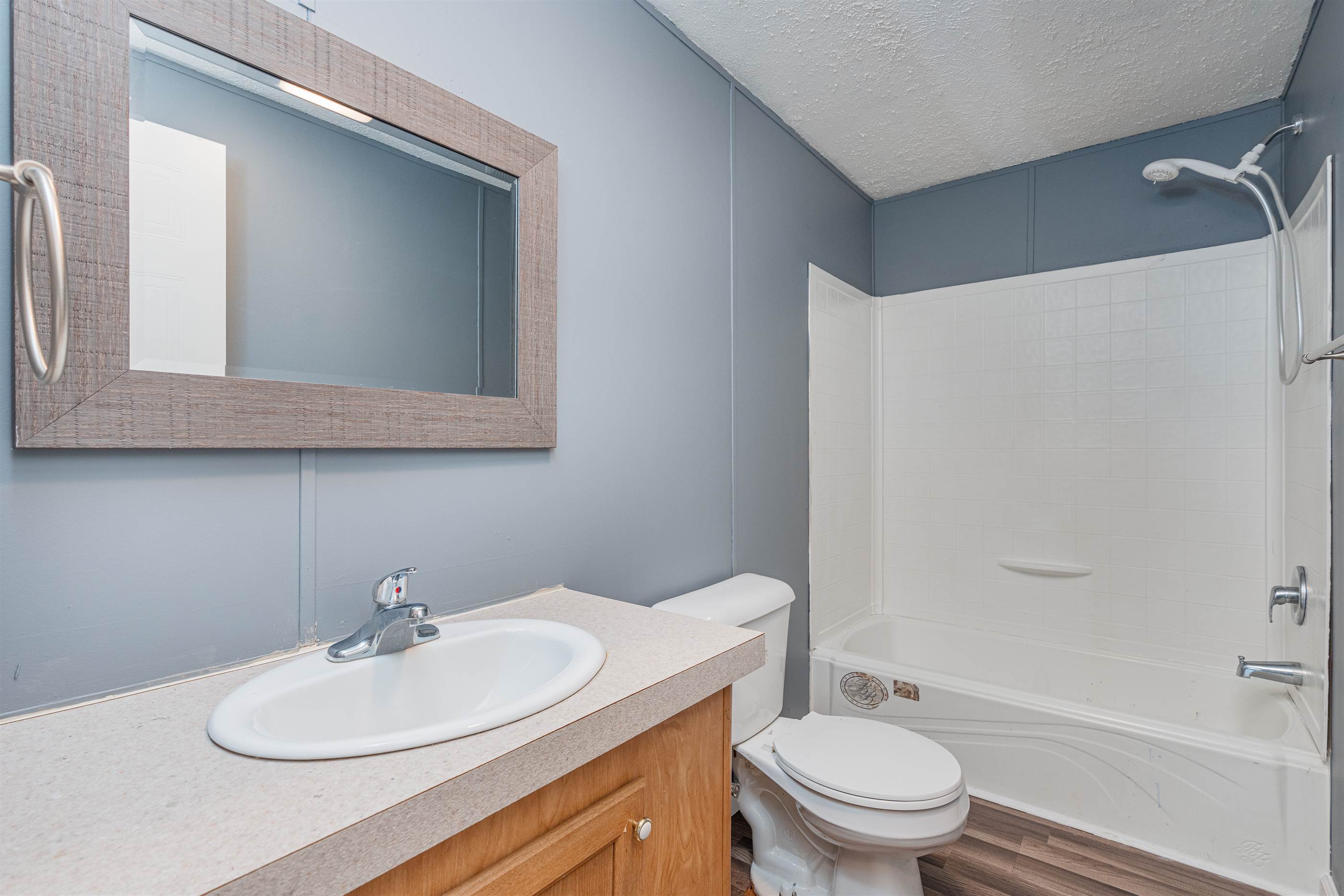 626 Old Barnwell, West Columbia, SC 29170