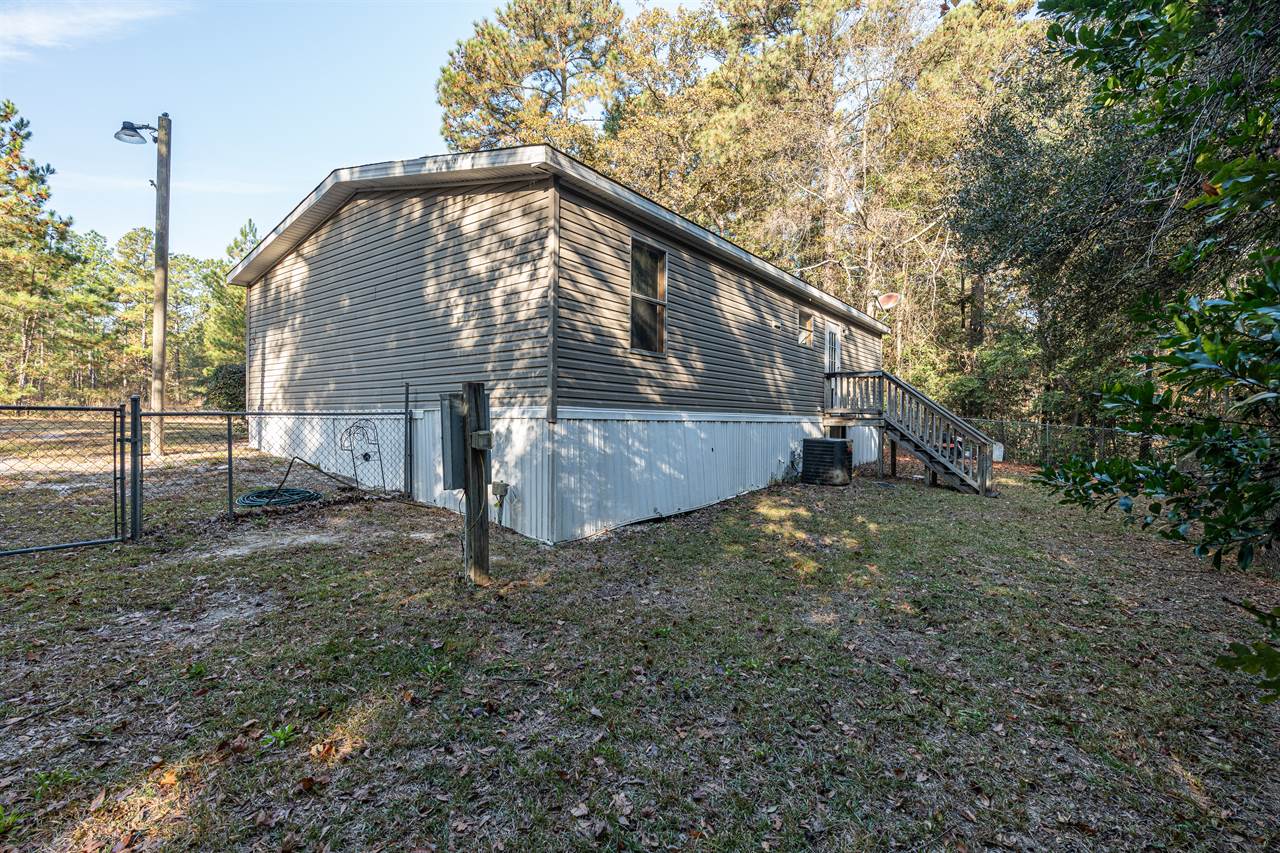626 Old Barnwell, West Columbia, SC 29170