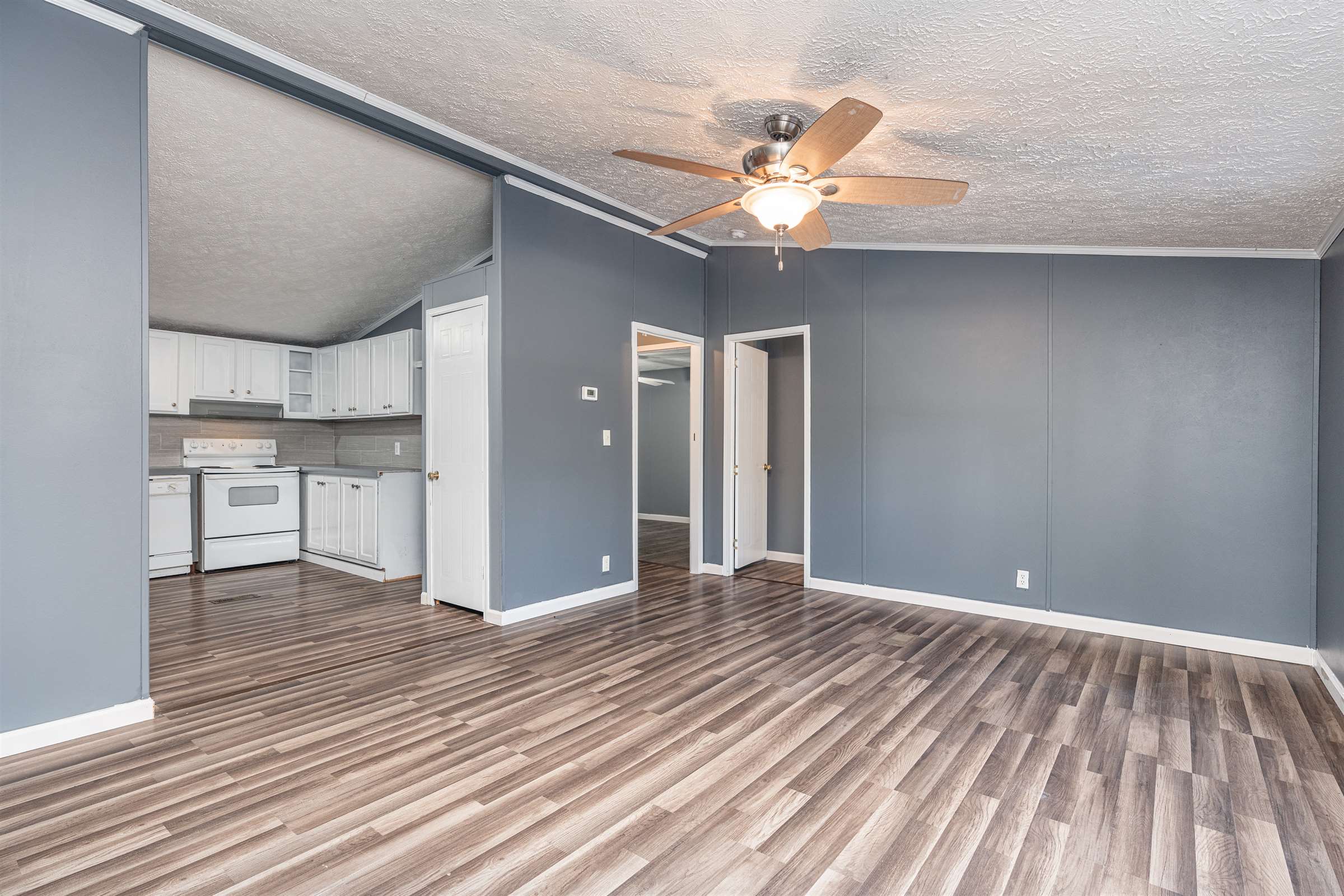 626 Old Barnwell, West Columbia, SC 29170