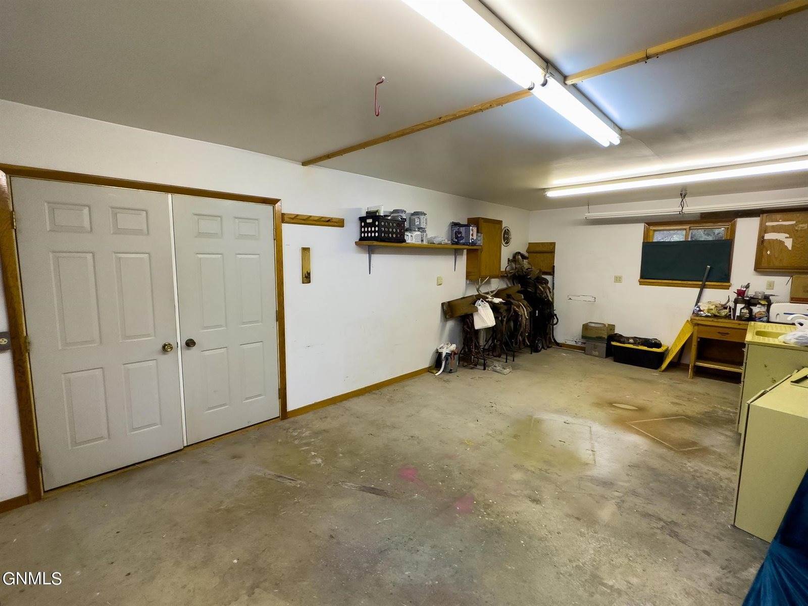 1222 Victory Place, Bismarck, ND 58501