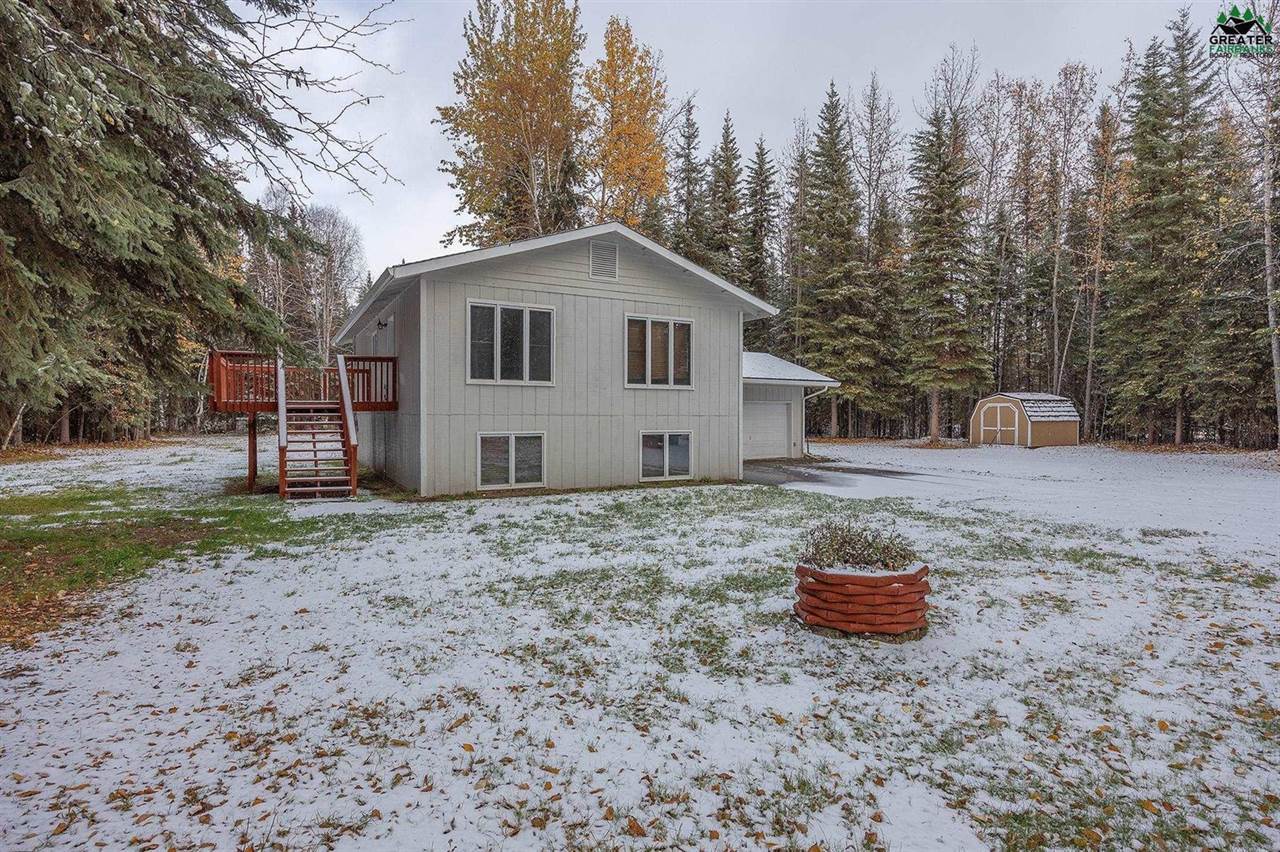 2710 Rainbow Trout Court, North Pole, AK 99705